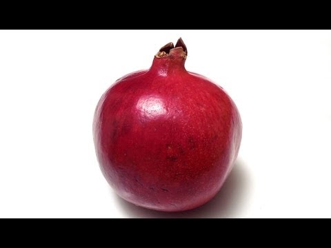 How to Extract Pomegranate Juice (HD)